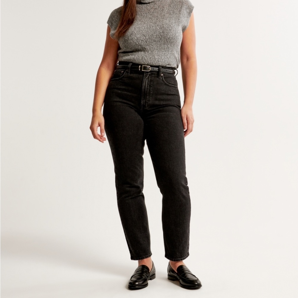 Abercrombie curve love ultra high rise black ankle straight jeans